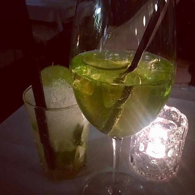 foodkingat's tweet photo. #cocktails #cocktailporn #afterwork #green #wine #winelover #caipiroska #barfinder #cocktailfinder
#foodpornography #foodporn #nomnom #foodorgasm #foodorgy #foodblogger #lecker #wennsschmeckt #restaurantfinder #vienna #wien #igersfood #igersvienna #foo… https://t.co/Mih2VU9scY https://t.co/jFvYPlHEIG