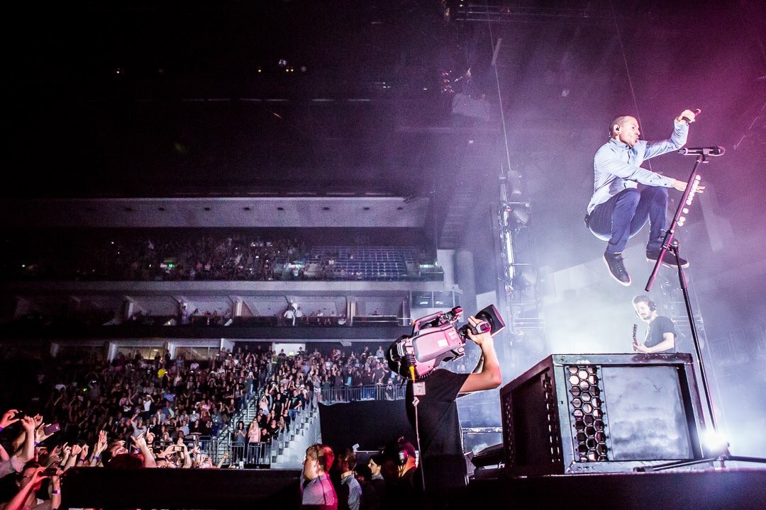 LPLive's tweet image. One year ago today, @linkinpark’s #OneMoreLight European Tour visited Berlin, Germany for a big show at Mercedes-Benz Arena! Two songs #NobodyCanSaveMe and #SharpEdges were debuted live at this show!