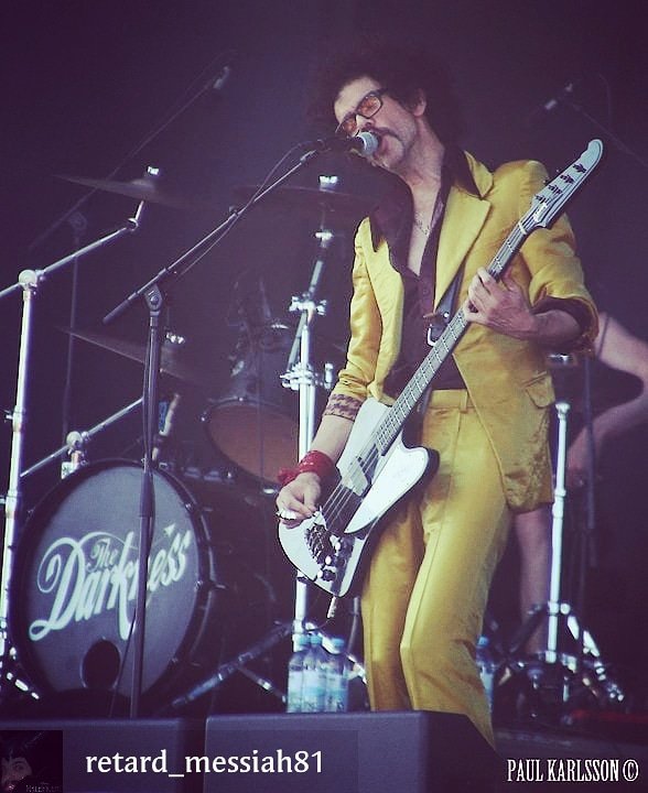 Gorgeous boss on stage 😎
June 8th, 2018
SWEDEN ROCK FESTIVAL 2018
#TheDarkness #FrankiePoullain #theboss #vivalafrankie #bassmaster
#bassist #gibsonthunderbird
#music #concert #thedarknesslive #liveathammersmith #thedarknesslovers #swedenrockfestival