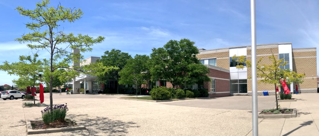 Proud to see Pierre Elliot Trudeau High School supporting the #RedDressCampaign and raising awareness for Missing and Murdered Indigenous Women &amp; Girls #MMIW #MMIWG #yrdsbfnmi