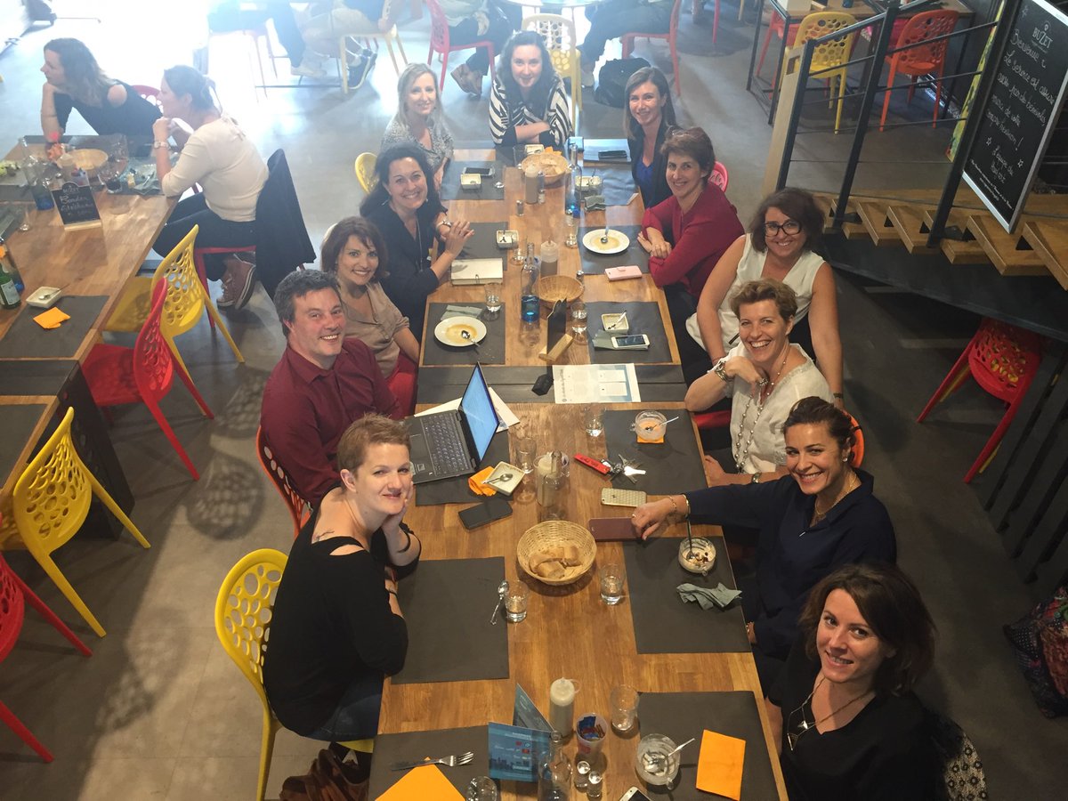 Hier midi, superbe moment avec des femmes entrepreneures, des femmes du digital !

Pourquoi ?

Lancer une dynamique pour sensibiliser les femmes de notre territoire de #LotEtGaronne à l'entrepreneuriat et au digital !

#GirlsIn47 #JamaisSansElles