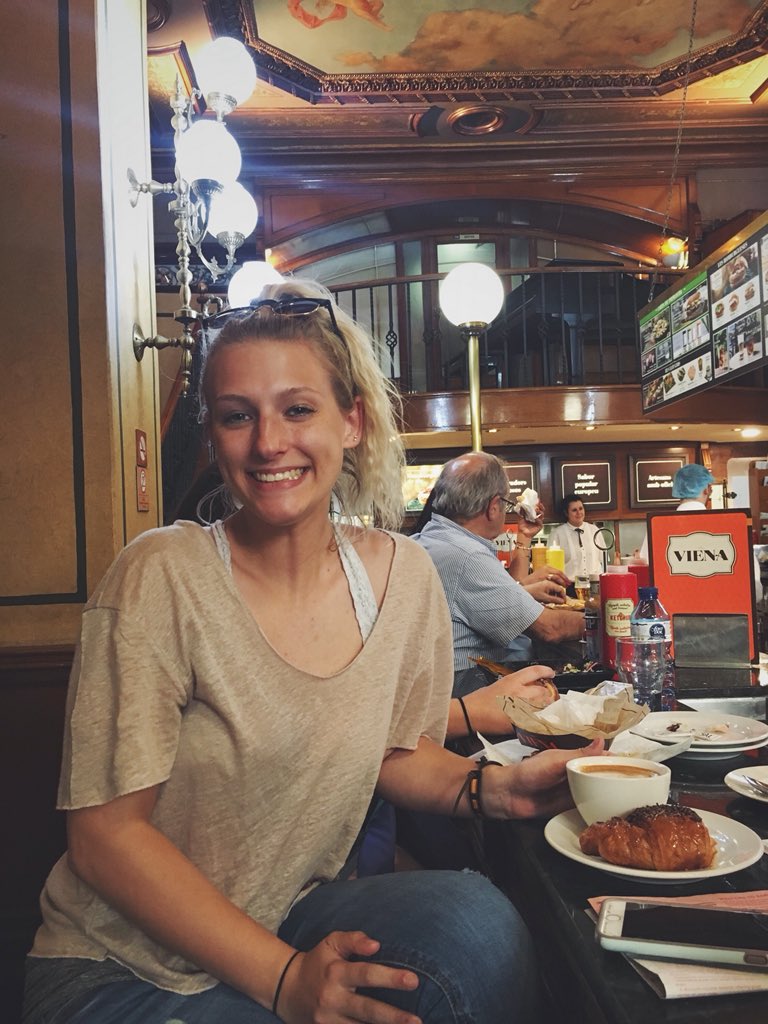 Elaina looks like a Barcelona model😊! #NextTopModel👍🏻