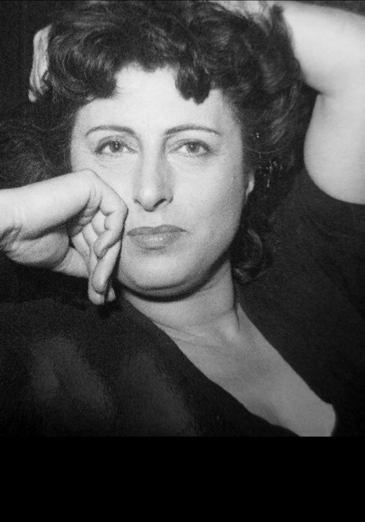 #AnnaMagnani 
La grande attrice del 
cinema - teatro italiano 🇮🇹
interpretando la canzone 
di #LandoFiorini
youtu.be/lKSx2Ut8Zik
'Quanto sei bella Roma'
Imperdibile!!!