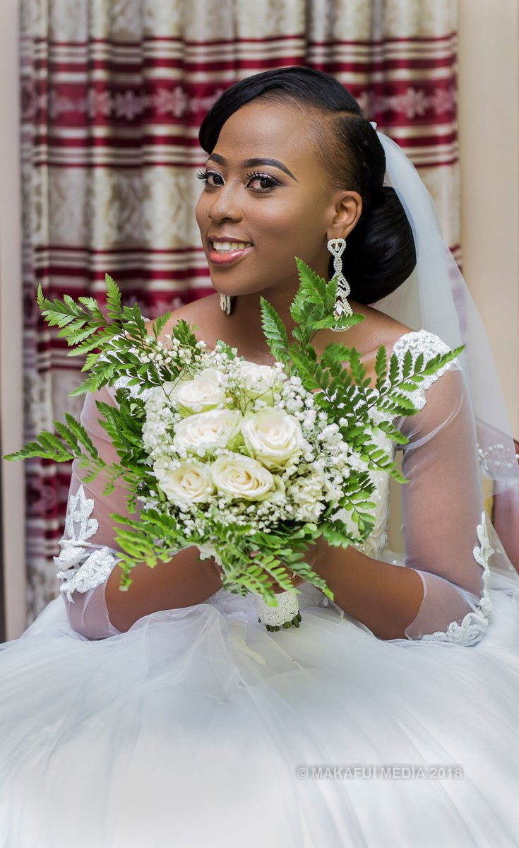 MakafuiMedia's tweet photo. Congratulations @lilynyarku 
#MAKAFUIMEDIA #YOUGOTSERVED #PHD #PASSIONHARDWORKDETERMINATION #YOUNGCAMERATECHNICIAN #WEDDING #GHANAPHOTOGRAPHY #GHANA #IDOGH #MARRIAGE #LOVE #RING #AFRICA #CANON #TEAMCANON #SMILE #CREATIVITY #NAIJAWEDDING https://t.co/oKHZj3xpPi