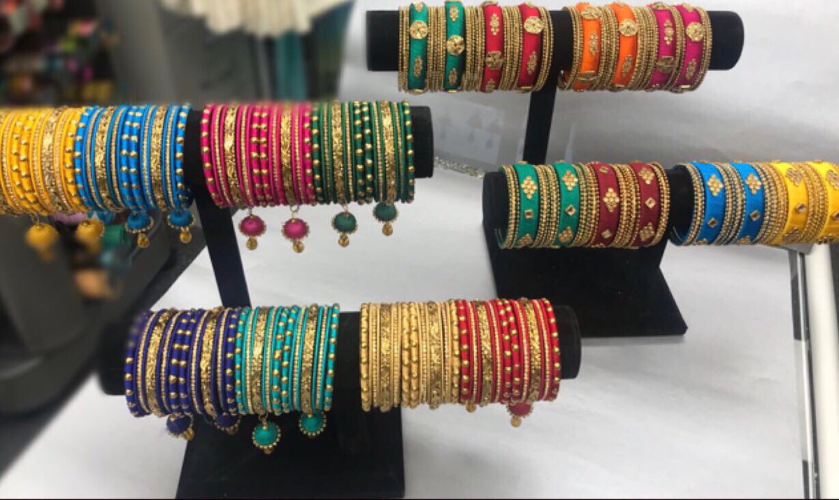 #trendytuesday features #pamifashion. Last minute #eidshopping, visit them for beautiful #jewelry #bangles #bridaljewelry and more! Located at 2641 Islington ave! 
#albionislingtonsquare #fusionoftaste2018 #eidcollection #eidspecial #multicultural #shoplocal #torontobia