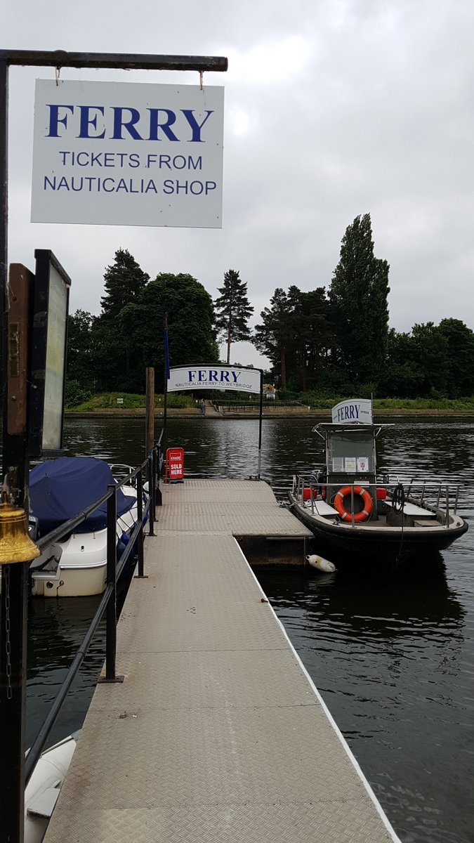 heather91404743's tweet photo. Along the #TheThamesPath from Shepperton to Hampton Court. A ferry ride, nice walking, saw a practice of a river rescue and time for tea! #walking https://t.co/MCHnAu7gQu