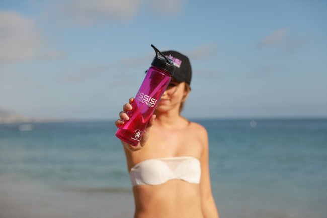 Assisi_Wear's tweet photo. Get your Assisi water bottle today and stay hydrated 💦✨

🛍: https://t.co/kKq6J2Pxtd 

#Assisiworkoutwear #Brandsforacause #activewear #fitnessjourney #gym #athleisure #Fashion #stylish #fitchick https://t.co/bpF7yrnj0x