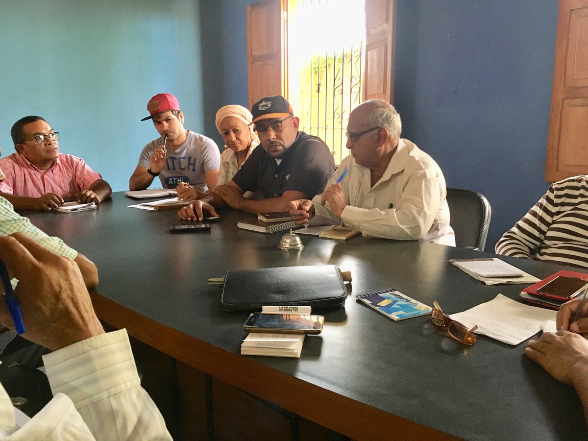 wolfgangbriceno's tweet photo. En reunión conjunta del concejo municipal de Colina y La gerencia de operación de @HIDROFALCON avanzando en la resolución del problema hidrico para la vea! https://t.co/Ap026SoylG