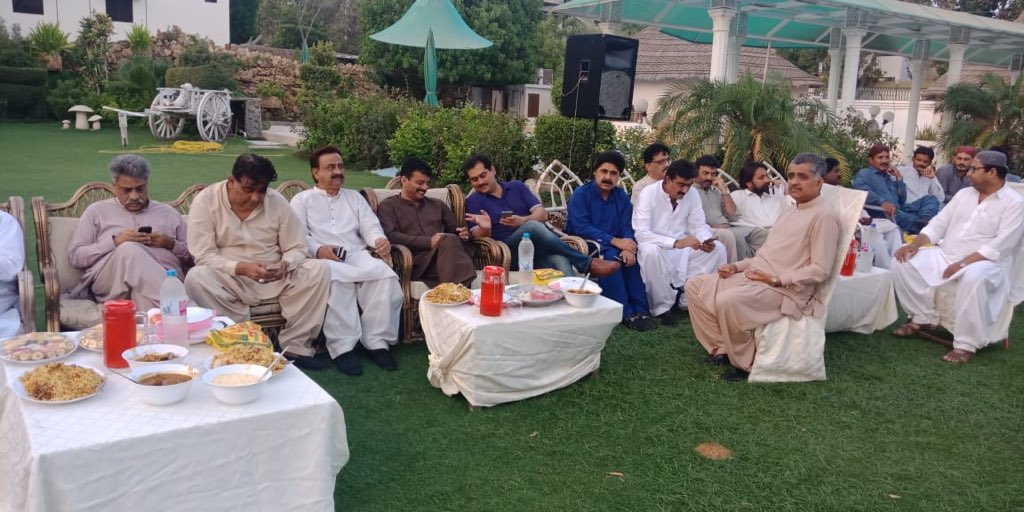SpMuzammil's tweet photo. Attended Aftaar Dinner With General Sec.. #PPP Cultural Wing Sindh @LiaquatShahani_ Sb  @AghaAsad &amp; Others Team Members. Arrange By Candidate PPP MNA #NA227 #DrIrfanGulMangsi Sb Candidate MPA #PS66 @AajizDhamrah Also Present Att Mangsi House Hyd.

@BBhuttoZardari @AseefaBZ . https://t.co/CJincDj0Ah