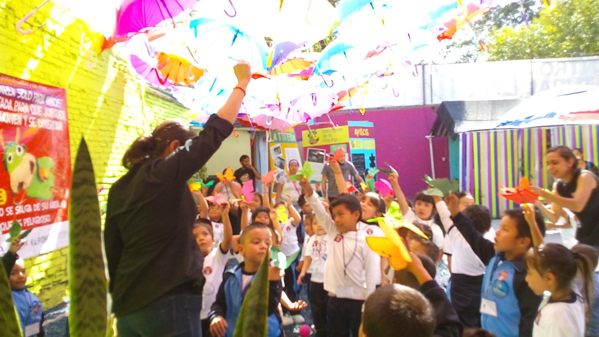 Fundacion_DI's tweet photo. Como parte del proyecto educativo, realizamos visitas a centros recreativos, artísticos y culturales con la finalidad de ampliar el aprendizaje e interacción que favorezcan su desarrollo cognitivo. https://t.co/QACSoMHKQz