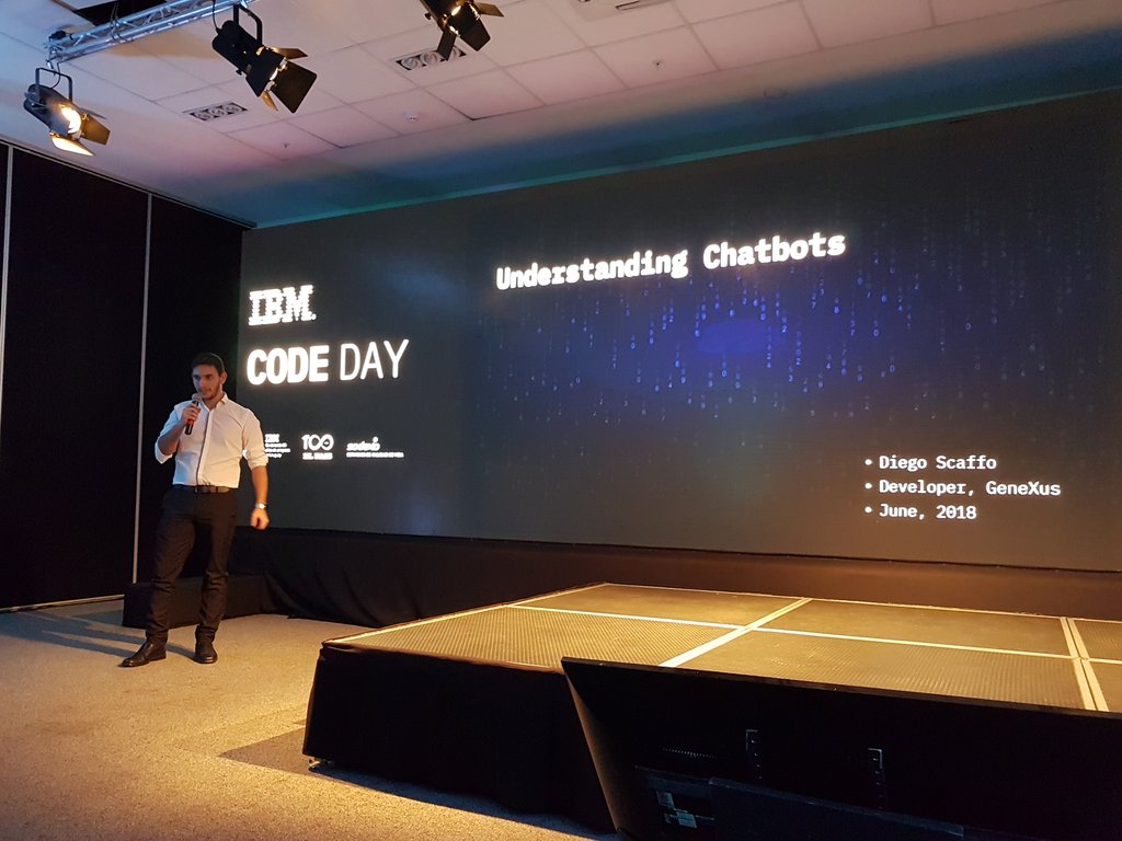 Maru_aweb's tweet image. #IBMCodeMvd Understanding chatbots @Diego_Scaffo @GeneXus