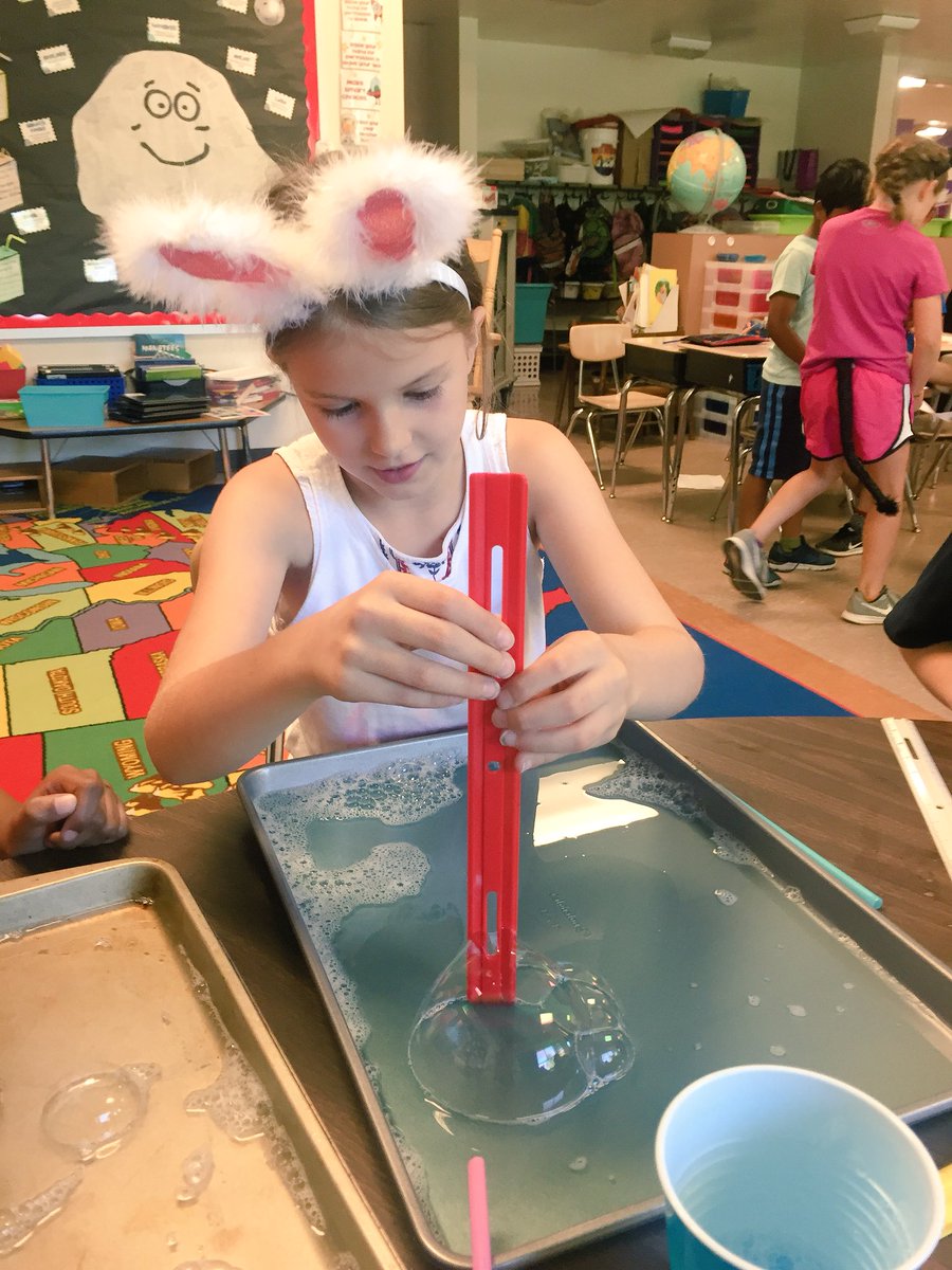 SchoferABC123's tweet image. Keep Calm and Blow Bubbles...#bubblemath