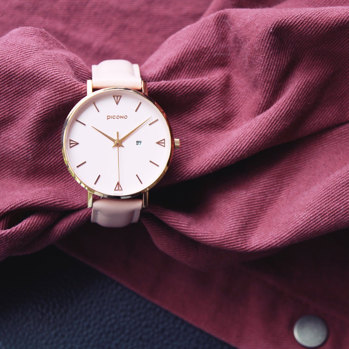 Every outfit with pink will become cute and fashion.
Photo : Amour BU-8601
buff.ly/2G9AtPH
---------------------------
#PICONO #PICONOstyle #watch #pinkwatch #pink #wristwatch #ootd #ladiesoutfit #unique #swag #time #gift #love #wristshot