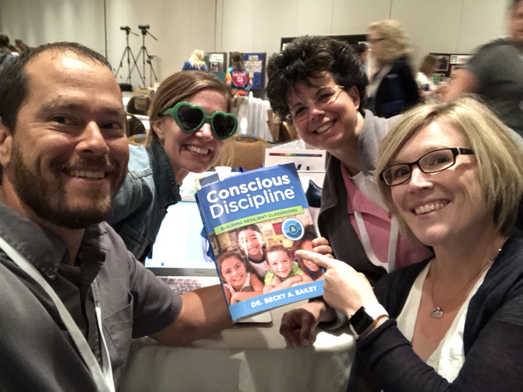 KeriCollison's tweet photo. GV representing at CD workshop! #BeaSTAR #CD1A2018 @CWE_msimon @JohnSonderman https://t.co/hpAwxTSFOP