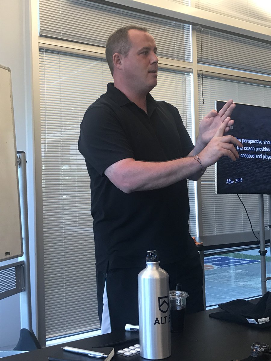 StuartMcMillan1's tweet image. 80% of a coach’s job is knowing what NOT to do, and what NOT to say @Fergus_Connolly @ALTISEdu #AthletigenACP