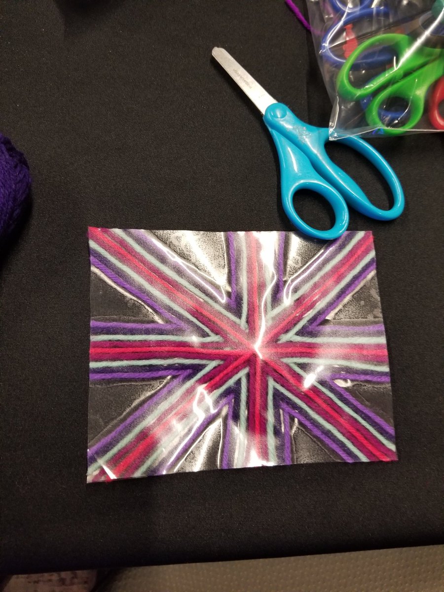 PDFSteph's tweet image. Having fun making with Round Rock teachers learning about their Innovation Station! #makeRRmovement #ignite18