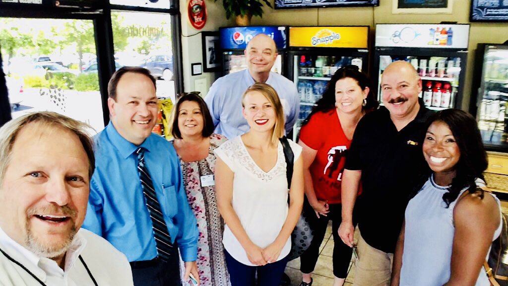Principal_JReed's tweet photo. FSUSD Leaders showing appreciation to Napa Deli for your commitment to the community and Fairfield &amp; Suisun schools. Thank you for your continued partnership. @EdServicesFSUSD @FSUSDHR 
#FSUSDLEADLap #CommunityPartnersRock https://t.co/uTJM0HZKoc