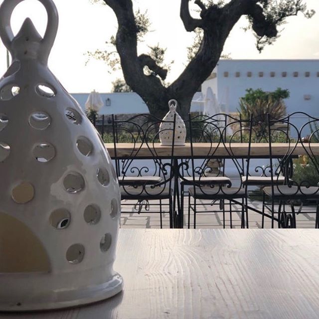 MandorleUgento's tweet photo. When we get ready for aperitivo hour 🥂 and the sun starts to set lightly @masserialemandorle #salentostyle #pugliaholidays .
..
..
#puglia #lecce #rome #destination #weareinpuglia #mediterranean #masseria #luxurylifestyle #5starhotels #honeymoon #italy #igitaly #salento #lu… https://t.co/M7BLHIbgSl
