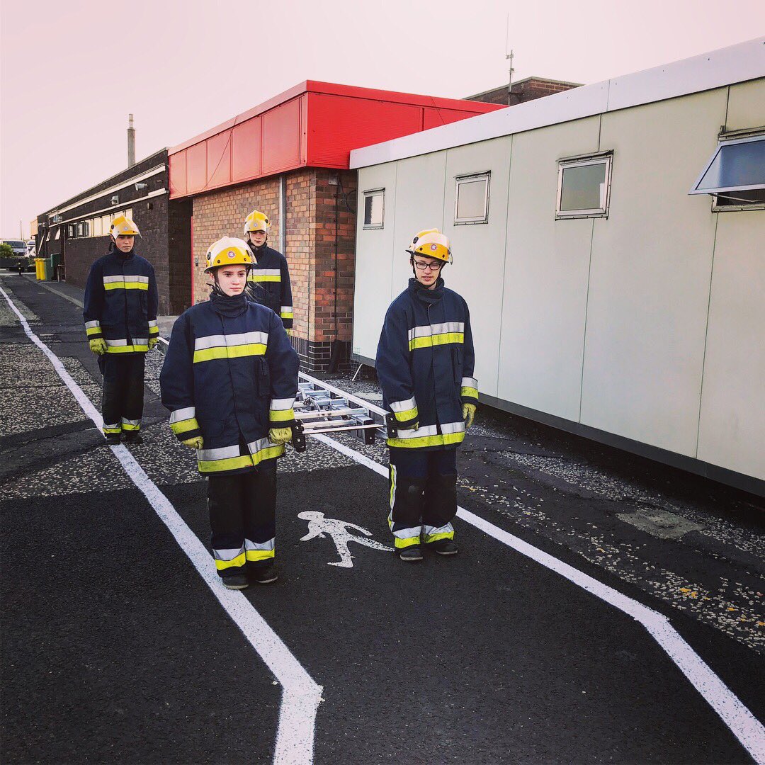 Our #YoungFirefighters were practicing their knot tying skills tonight to secure equipment for hauling aloft, whilst our newer ones were getting an introduction to #LadderDrills. Good effort put in by both groups!