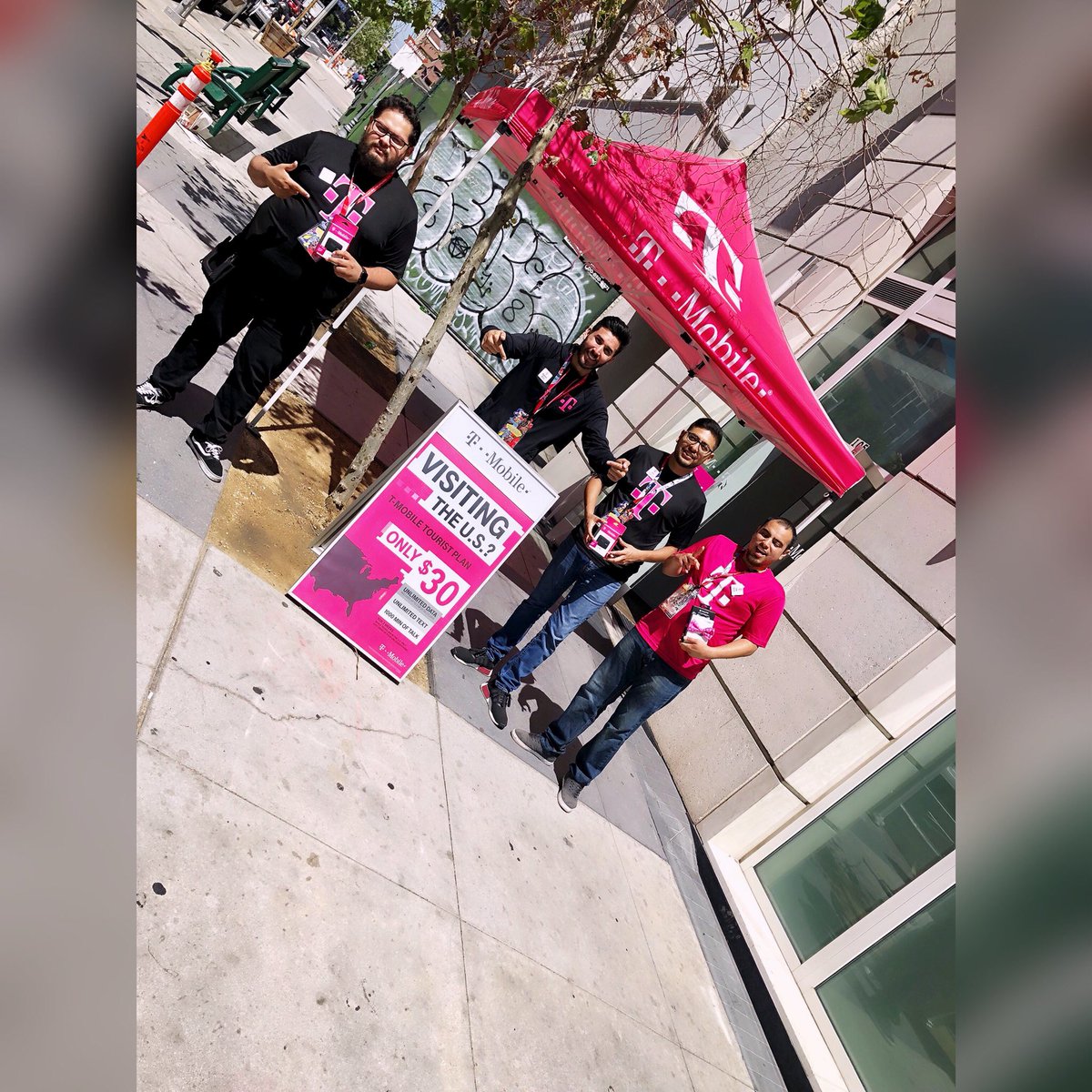 AnthonyLTMO's tweet photo. #Olympic team is excited for #E3 👾🎮👾 Stop by and get your #Tourist plan #Hotspot #Portable #Chargers  #T-Mobile #Stay #Connected #Bowtie #Un-carrier #Magenta #BeYou #AreYouWithUs https://t.co/SWK4UM43M7