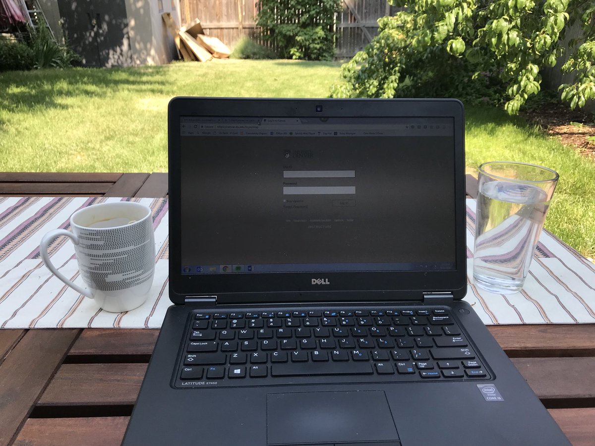 CaraDiEnno's tweet photo. In the home stretch of grading...needed a change of pace and I think this will do...and the coffe and water *should*get me through. #dashtothefinish #universitylife #gradesduetomorrow https://t.co/HJYZdl5FxF
