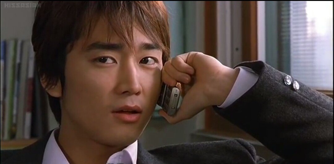 Fifi1700's tweet photo. #HeWasCool #SongSeungHeon was really cool throughout the movie ❤❤ Jung DaBin (RIP) was also very cutee 😍 Loved itt ❤❤ https://t.co/nMZEgSBdYM