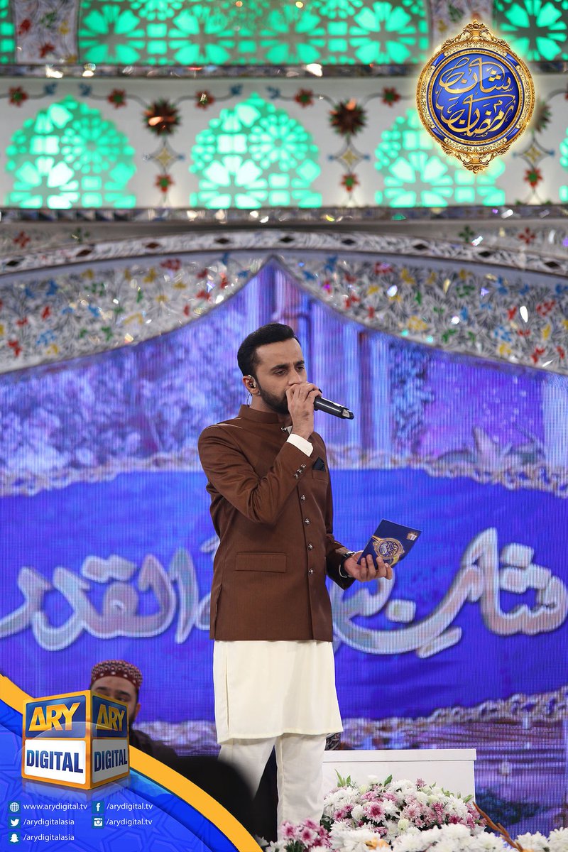 SeharMaqbool123's tweet photo. His Voice is blessings ❤️

Masha ALLAH 😚

#NewDressing 
#ShabeQadar https://t.co/vqacCnzaIG