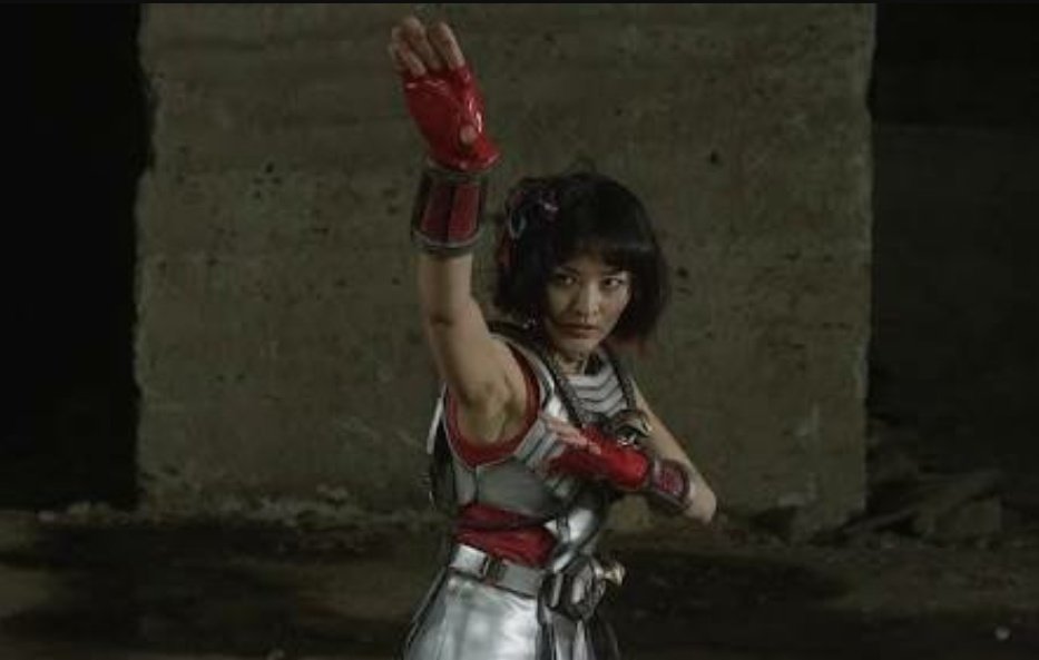 首領 大幹部列伝 ギナ スペクター ウルトラマンx に登場 別名幻影宇宙女王 モルド スペクターは実兄 ジュダ スペクターは実弟 若い人間の女性の姿 喜怒哀楽のはっきりとした性格 格闘能力は高く 鞭 バットウィップスや優れた足技を駆使した