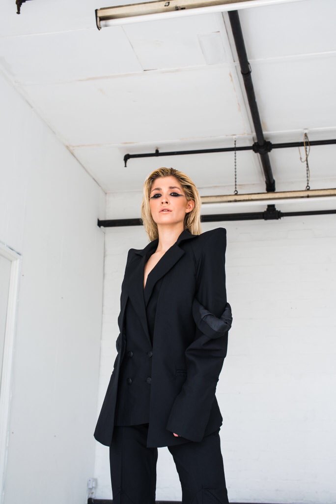 95MatthewTanner's tweet photo. LOOK 5 | A black cotton herringbone woven double layered, double breasted jacket + black herringbone fit + flare trousers | COVEN aw18 | 

Photographer @collettecreative 
Model @emmanilnoc + @cathy_cmpr 

#graduatecollection #look5 #photoshoot #designer #model #photographer https://t.co/nirir1Ts2x