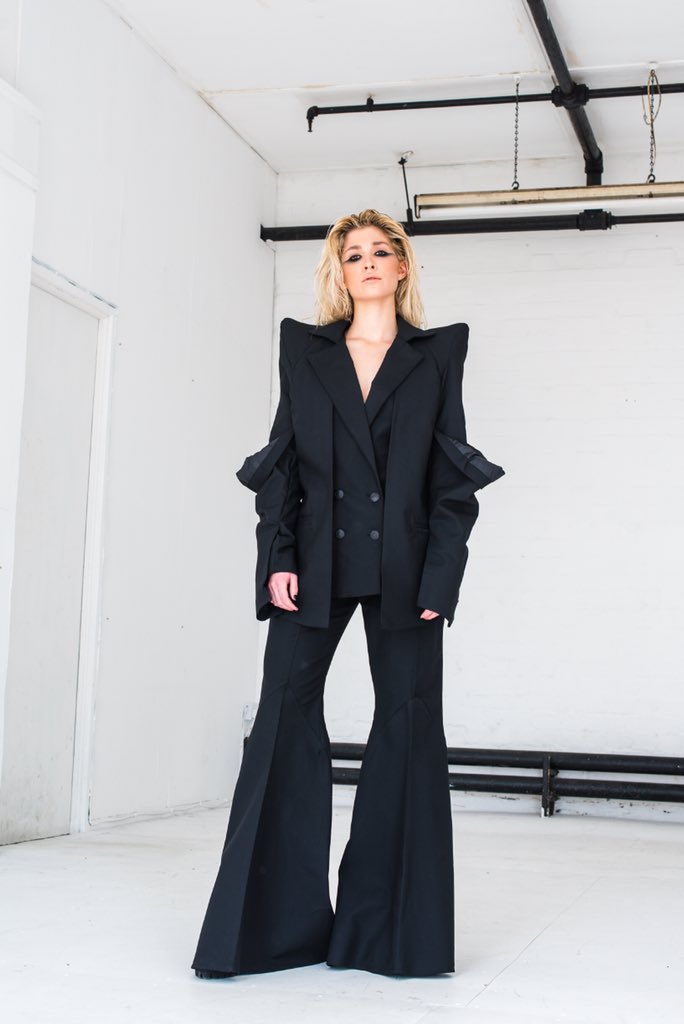 95MatthewTanner's tweet photo. LOOK 5 | A black cotton herringbone woven double layered, double breasted jacket + black herringbone fit + flare trousers | COVEN aw18 | 

Photographer @collettecreative 
Model @emmanilnoc + @cathy_cmpr 

#graduatecollection #look5 #photoshoot #designer #model #photographer https://t.co/nirir1Ts2x