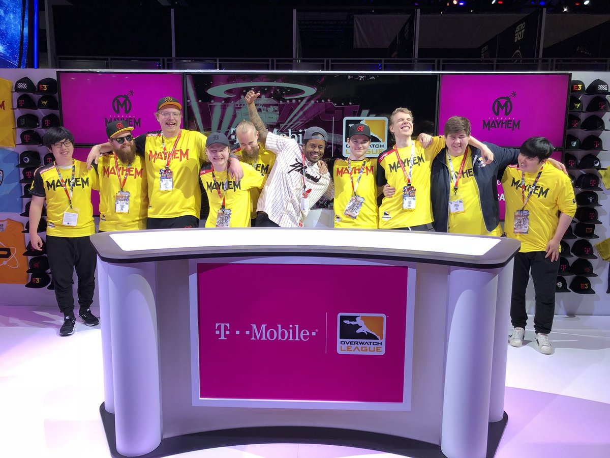 Omg I met my favorite OWL team <a href="/FLMayhem/">Florida Mayhem</a>