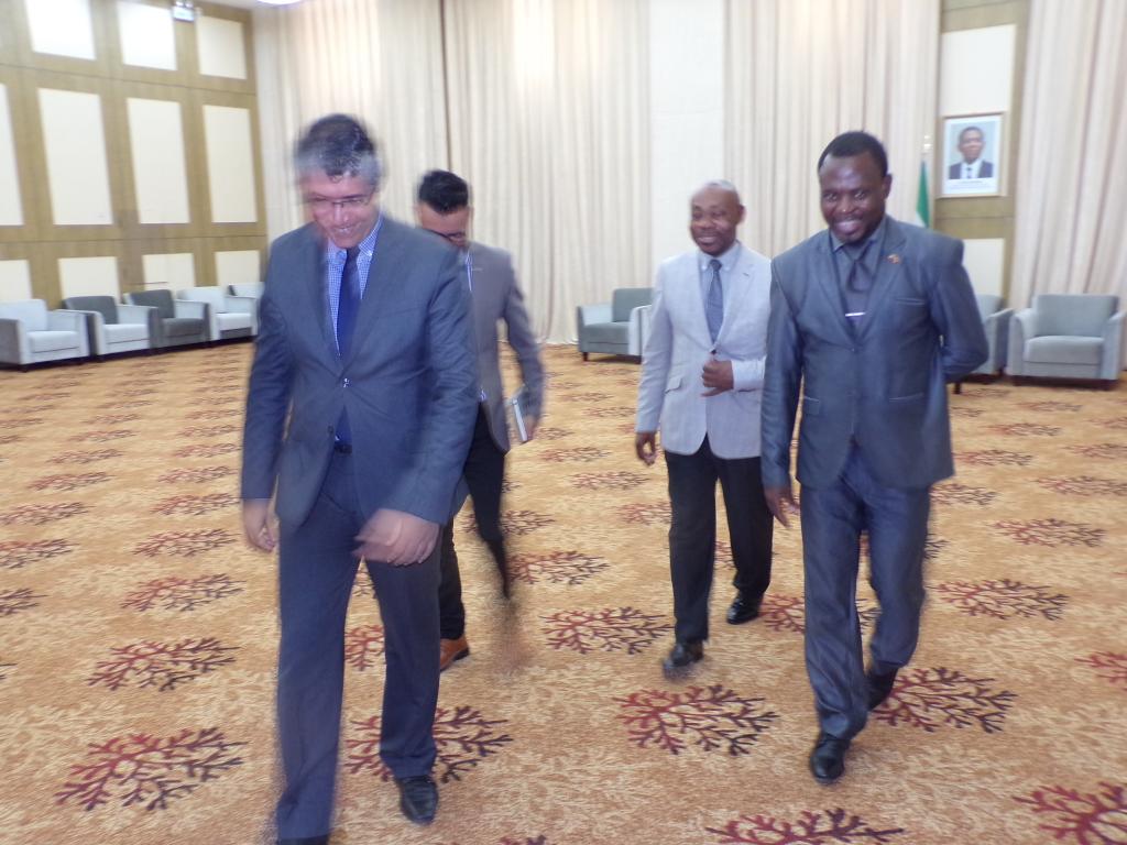 Ministerio de  Exteriores de Guinea Ecuatorial tweet media