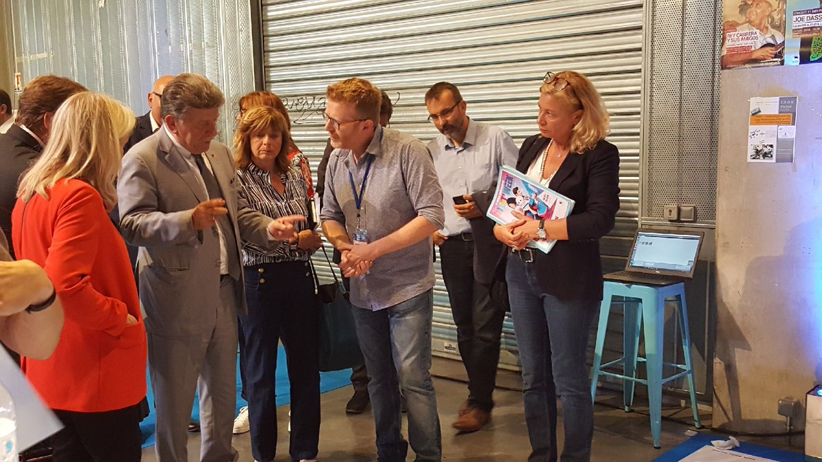 valeriefenaux's tweet photo. Visite de La Nocturne #DigitWeek avec le @Prefet59 @Apec_HDF @poleemploi_HDF @Nadine_CRINIER https://t.co/oX4H819WA2