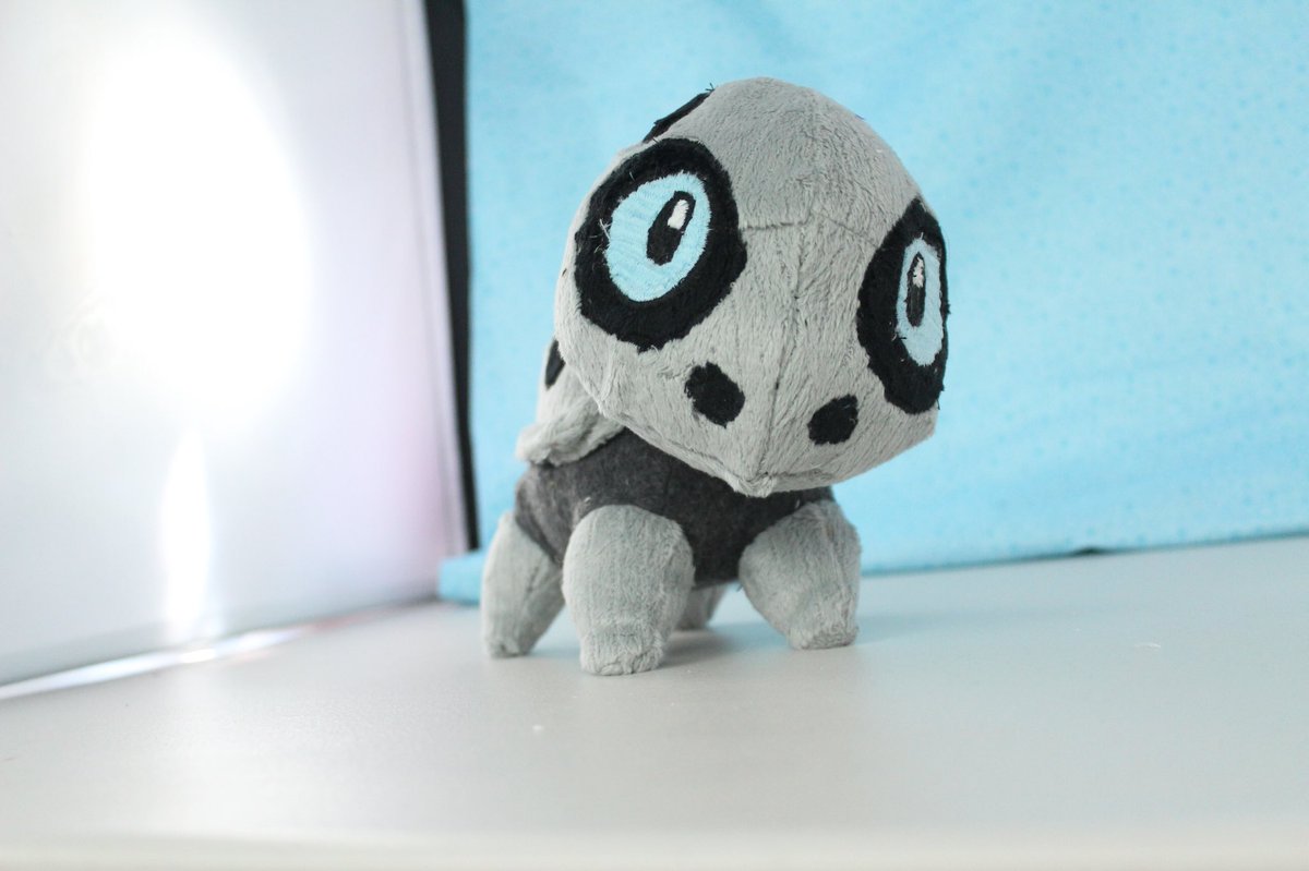 VGPlushies's tweet photo. For my first post back, I’d like to introduce the little Aron I just made. I’m a bit better now compared to the last time I posted. #pokemon #preevolution #plushie #fanart #cute #sewing #handmade #photography https://t.co/2o3rgpHyTe