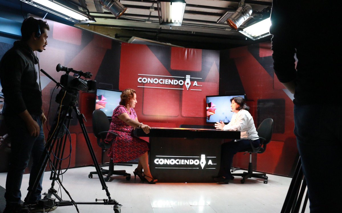 Ma_DeFatima's tweet photo. Queremos que nuestras propuestas se conozcan en todo el Distrito 04. Gracias a @MVMTelevision por brindarnos un espacio en su programación para demostrar que por trabajo y experiencia somos la mejor opción. #DeFrenteAlFuturo https://t.co/KIyH9Ktd61
