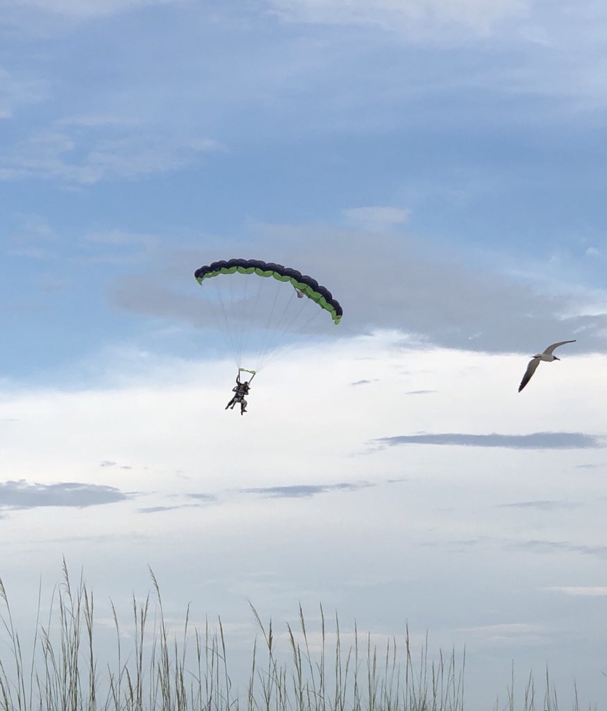 RobinS1's tweet image. What?! Who jumps from a plane for their conference? Pretty impressive entrance, Wayne Carr! @milsoft doesn’t disappoint! #milsoftuc