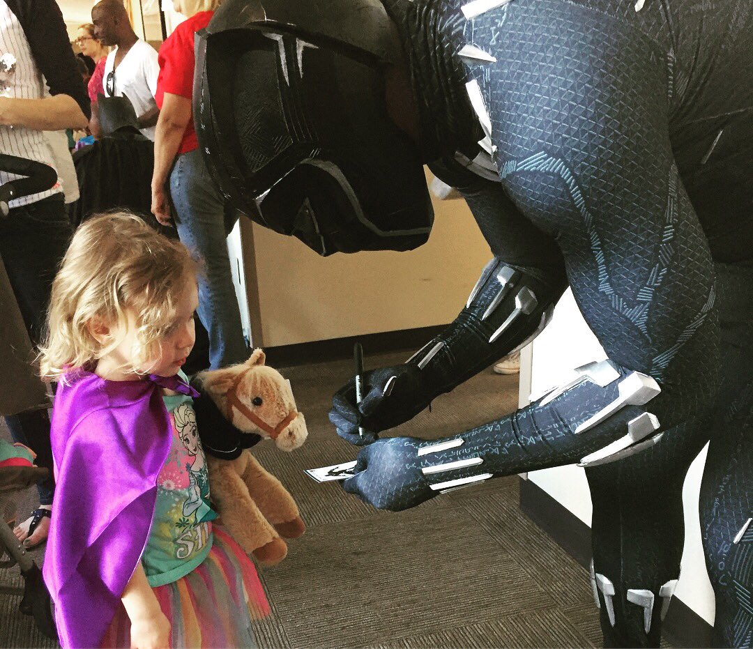 Austin_Police's tweet photo. APD hosted our fourth annual Super Hero Day at Dell Children's Hospital earlier today! It's an honor to bring smiles to these brave children who are the real superheroes - fighting to get better every day. #AustinPD #SuperHeroDay https://t.co/Gx0Z0gWi0e