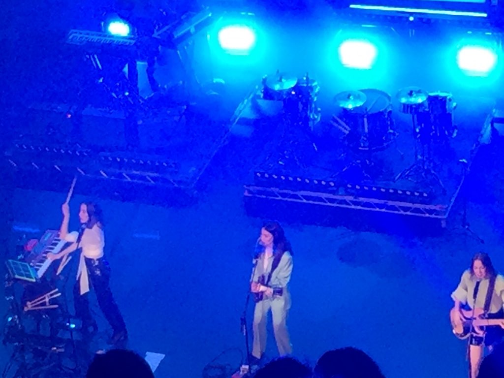 lawloru's tweet photo. @HAIMtheband you smashed it in Dublin tonight! #dublin #somethingtotellyou #SisterSisterSister https://t.co/MYvejjtDIO