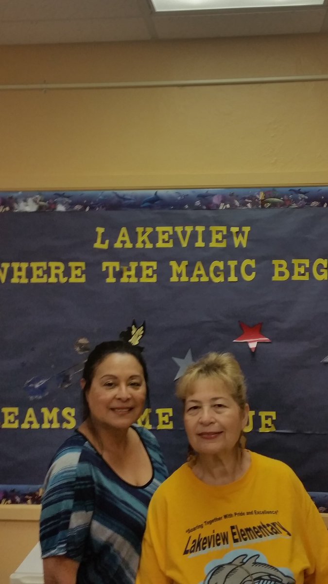 sandra_banky's tweet photo. Thank you Lakdview's Staff for another awesome year! https://t.co/ZXsoXiwN1l