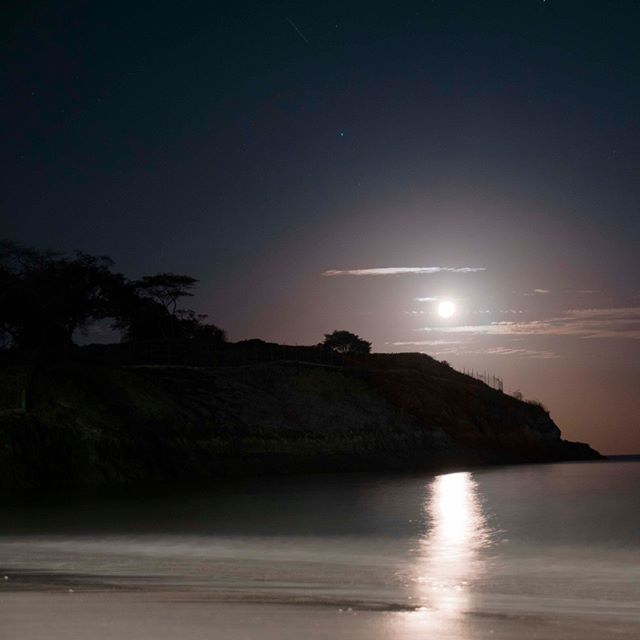 inventaria_'s tweet photo. Full moon playa blanca Panamá

#travel #photo #filmmaking #cinema #bts #film #costarica #sony #videoproduction #natur #shortfilm #inventaria #storytime #panama https://t.co/qCVOEg7evD