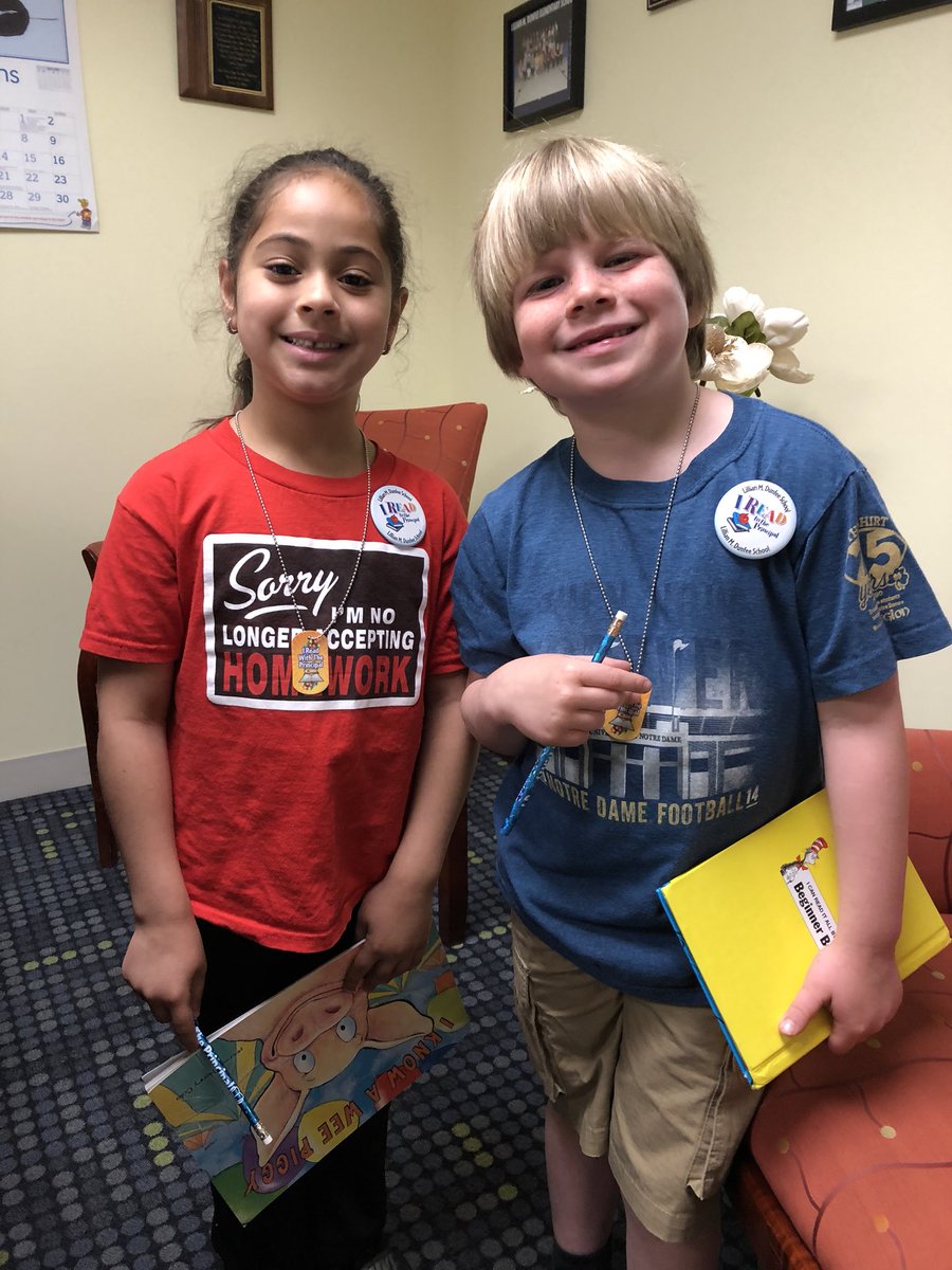 DunfeePride's tweet photo. First Graders Read to the Principal! #DunfeePride https://t.co/nwHQZr7jWX
