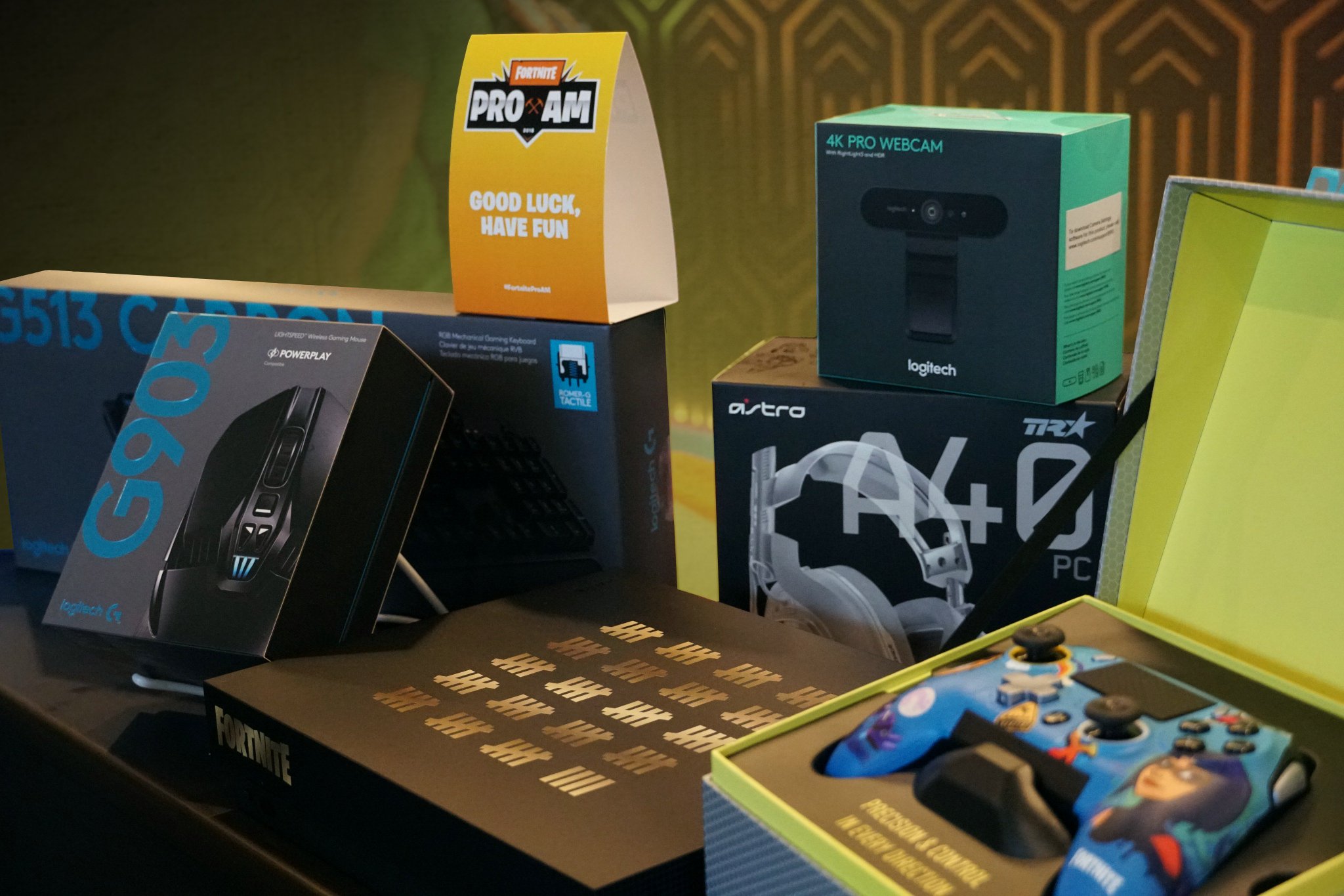 Fortnite On Twitter Enter To Win One Of The Fortniteproam Vip Swag Bags Https T Co Fusy9x0vqz Fortnite Pro Am Swag Bag Fortnite Pro Am Swag Bag Fortnite On Twitter Enter To Win One Of The Fortniteproam Vip Swag Bags Https T Co Fusy9x0vqz