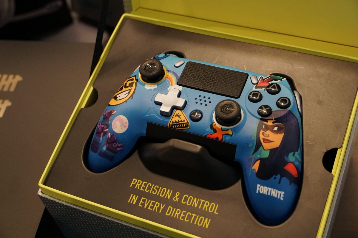 Fortnite On Twitter Enter To Win One Of The Fortniteproam Vip Swag Bags Https T Co Fusy9x0vqz Fortnite Pro Am Swag Bag Fortnite Pro Am Swag Bag Fortnite On Twitter Enter To Win One Of The Fortniteproam Vip Swag Bags Https T Co Fusy9x0vqz