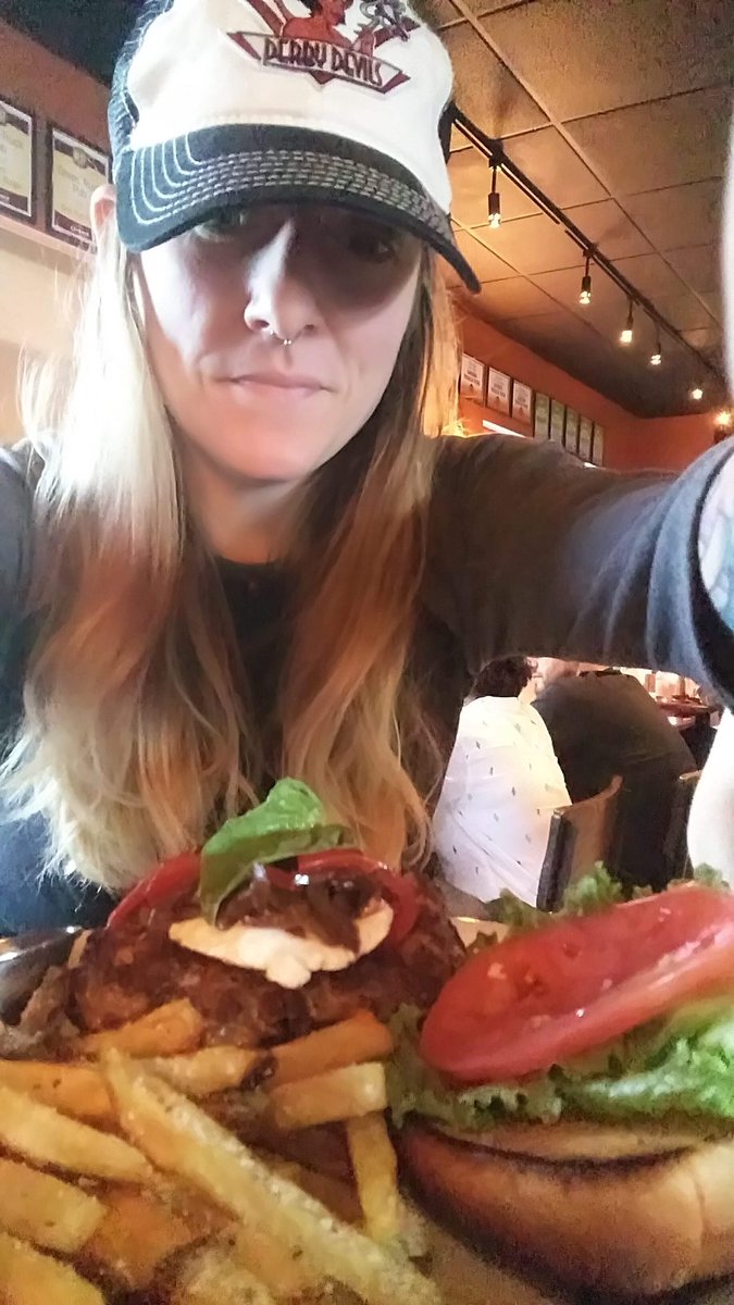 savannahderby's tweet photo. Can’t think of anything for dinner? Catatonic Crush suggests you check out our friends at @GreenTruckPub. #friendoftheDevils #savderbydevils https://t.co/n7ZWsuukBQ