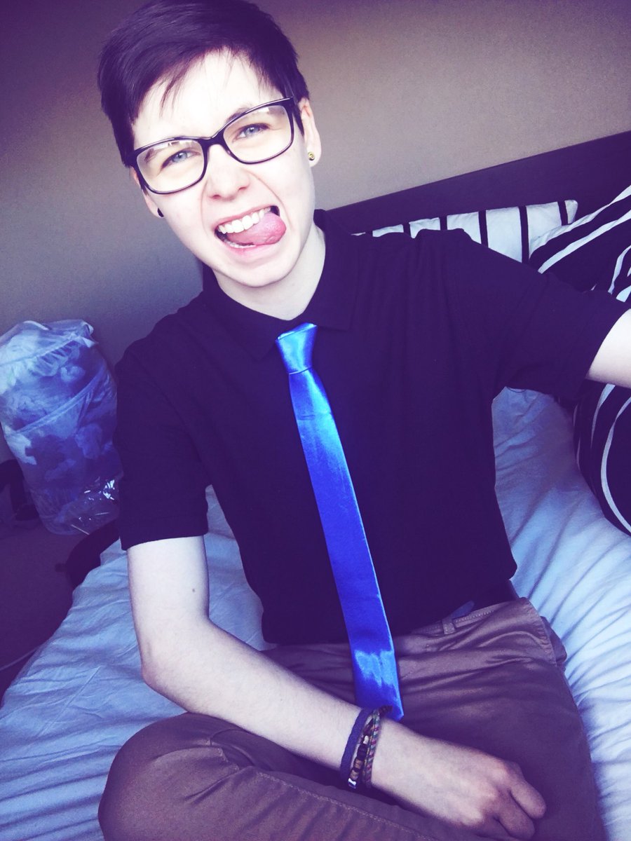 AlexThomasCM's tweet image. I am officially 19 years old.

Here’s a smiley Logan to celebrate my birthday!