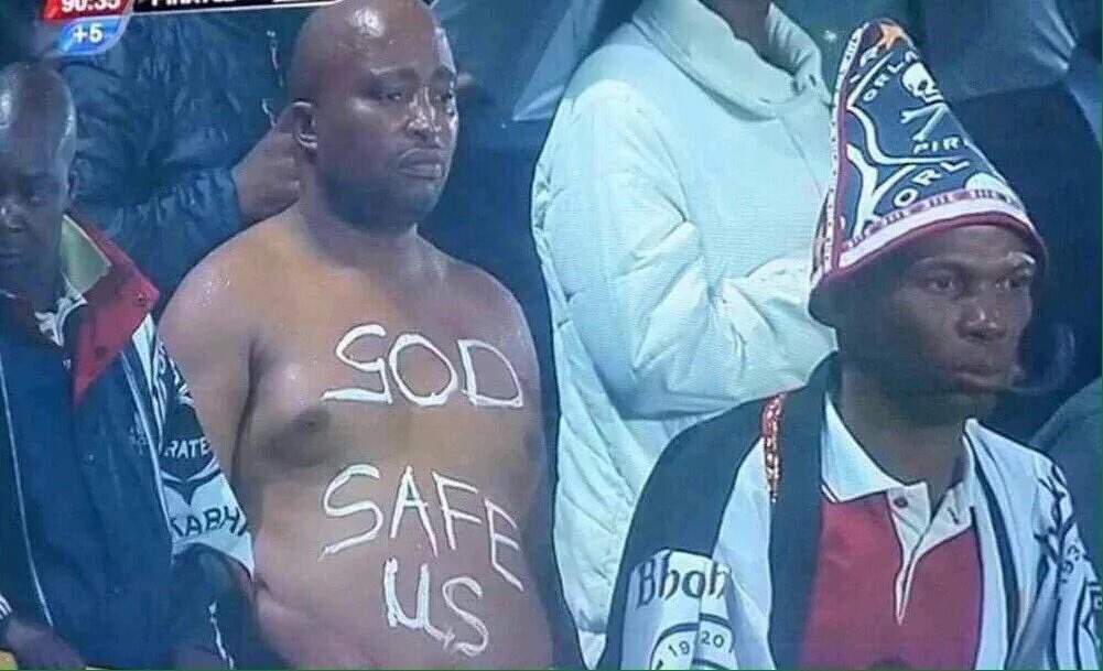 Poiison95's tweet image. Tsibipians waking up to find the TL filled with #FullyIn 😂😂😂😂😂 #TouchMyBlood