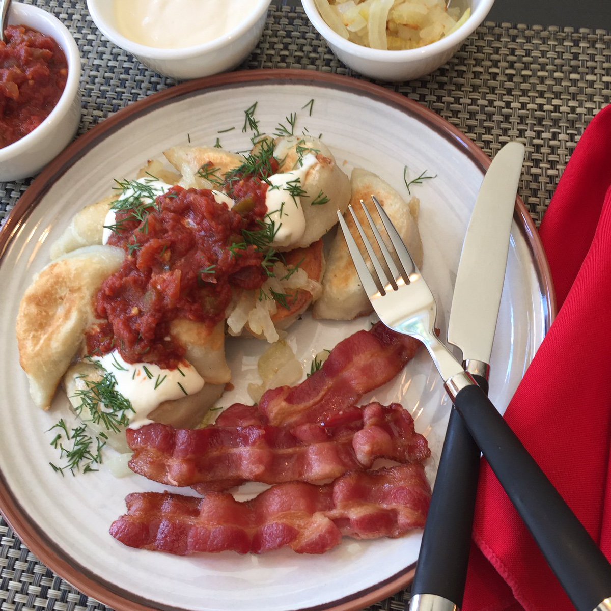 Mikes_Salsa's tweet photo. New Recipe Idea!!

Add your favorite Mike’s Salsa to your Perogies with sour cream and bacon... Then sprinkle with fresh dill. Try it out and let us know what you think!

https://t.co/DoTPl8K4At https://t.co/gXQX6OfcAS