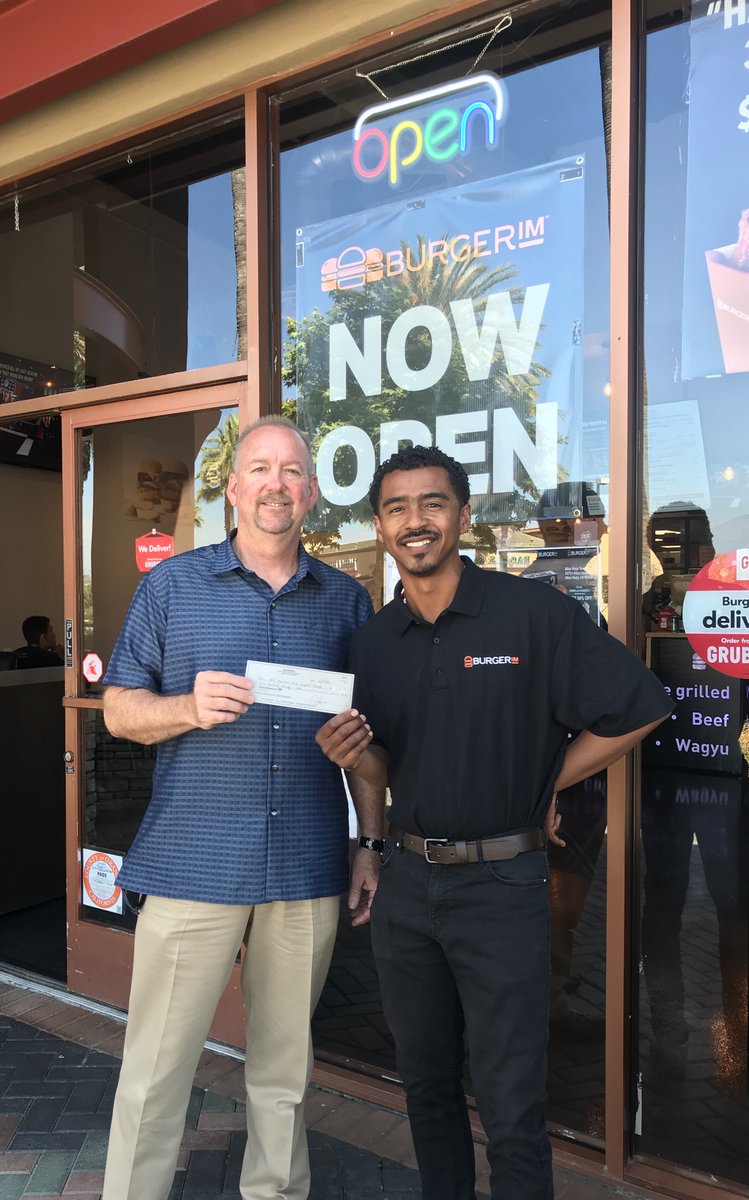 alisoviejocity's tweet photo. Kudos to @BurgerimHQ #AlisoViejo & the patrons who contributed to a recent weekend fundraiser that raised nearly $1,000 for the City's adopted 1st Maintenance Battalion. Mayor Dave Harrington was on hand at the new eatery to accept the check from John Long. #supportourMarines https://t.co/mpM9EMtIfl