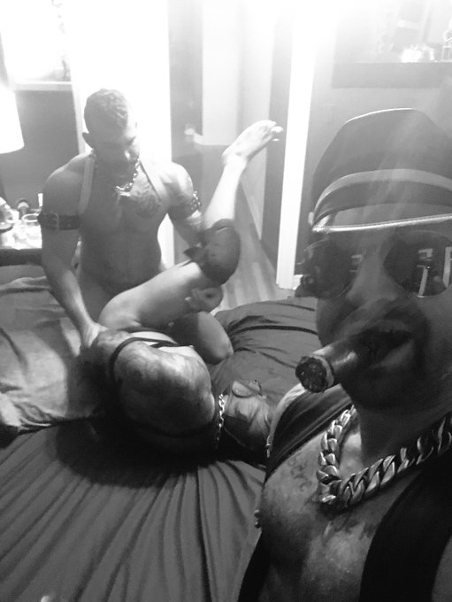 Just having some fun at home with my guys @Lorenzoflexx and @xxxjonahfontana. If we had an OnlyFans account<a class="tags" href="/tag/lorenzoflexx">@lorenzoflexx</a><a href="/tag/leather"class="tags"><span>#leather</span></a><a href="/tag/cigar"class="tags"><span>#cigar</span></a><a href="/tag/musclepups"class="tags"><span>#musclepups</span></a>