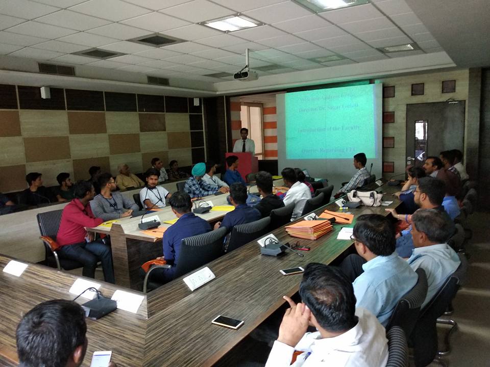 Sandeep26159556's tweet photo. #Warmwelcome of all students 
 #FreeFoundationCourse in TERii Kurukshetra. https://t.co/93kDxZNXQp